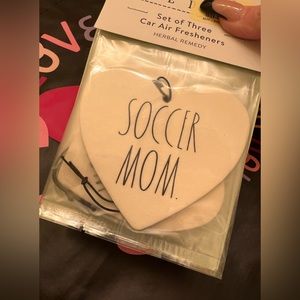 ⚽️ Rae Dunn SOCCER MOM Heart ♥️ Air Freshener ⚽️ HTF